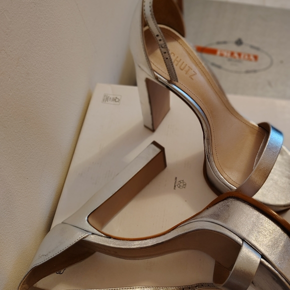 LADIES BLOCK HEELS - Picture 2 of 5